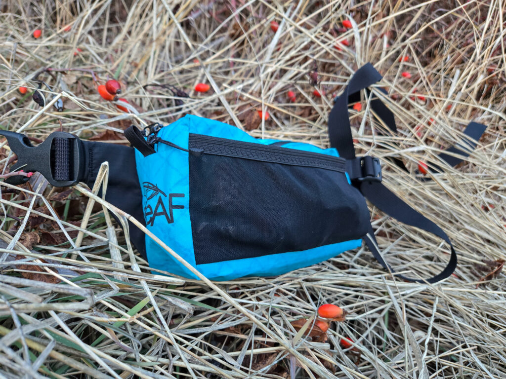 image of liteAF featherweight fanny pack on the straw ground